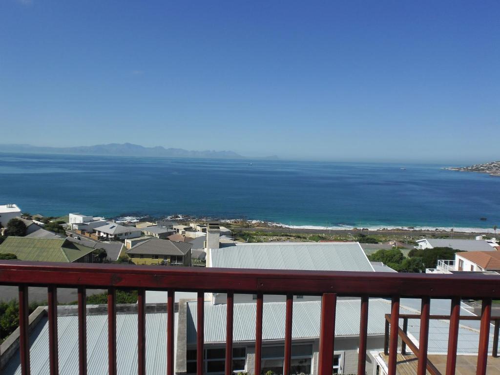 Hotel Simonsview Simonʼs Town Esterno foto